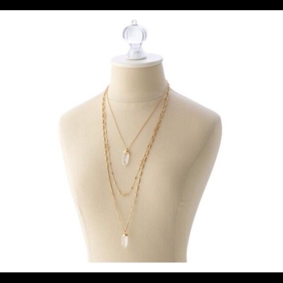 :: Stella & Dot💫Gold+QuartzAria Pendant Necklace Retired - Picture 8 of 12